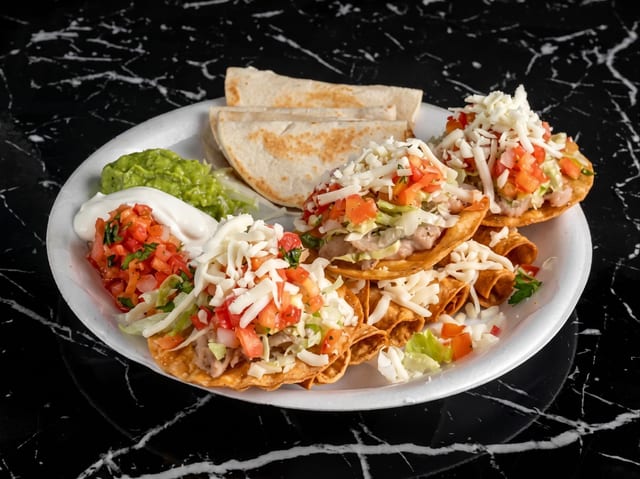 Sampler Platter Combo.